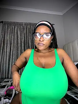 Bustygoddess32 online show from October 22, 10:48 pm