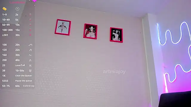 artmiaa online show from January 19, 2:13 pm