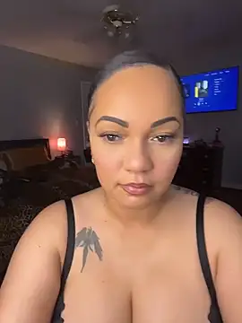 DestineeJayde online show from May 10, 7:10 am