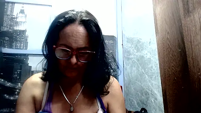 Nastylatinaxxx online show from May 23, 10:08 pm