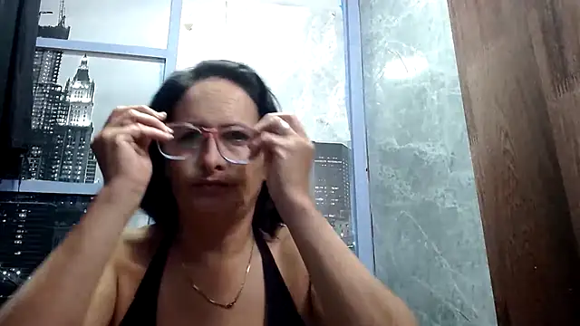 Nastylatinaxxx online show from December 15, 11:10 pm