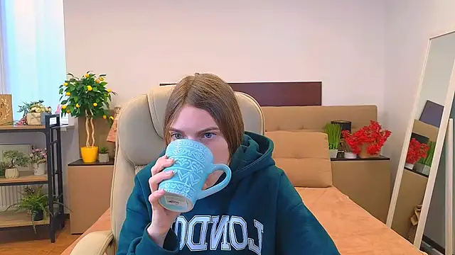  Olli  Stiw  online show from March 9, 9:45 am