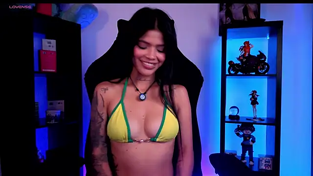 Alaia Asuka online show from May 14, 1:22 am