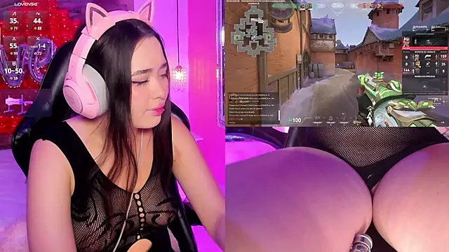 Ashley sa online show from March 29, 9:47 pm