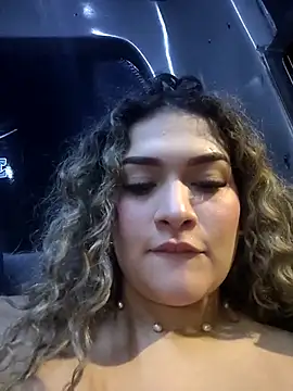 Sara smiiith211 online show from May 15, 11:29 pm
