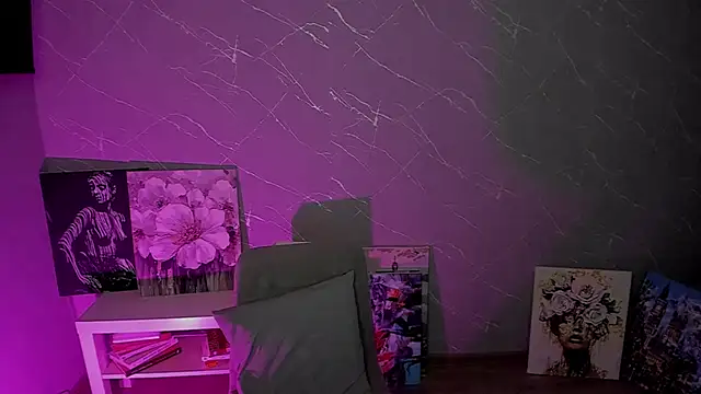 lily williamss online show from May 23, 12:09 am