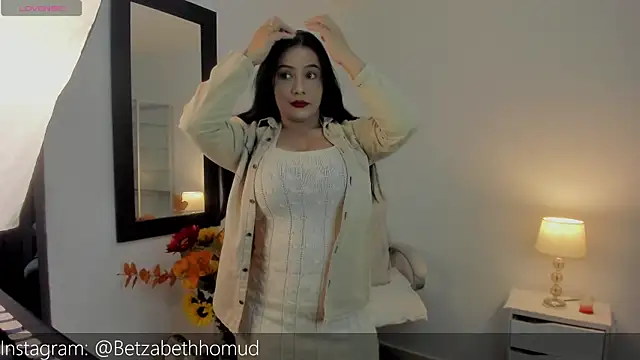 BetzabethHomud0 online show from May 10, 8:11 pm