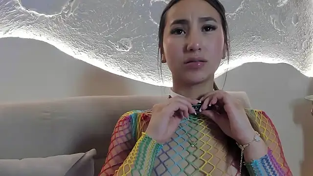  Emma Valka online show from October 10, 9:20 pm