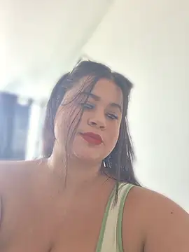 miahkumar online show from July 8, 7:05 pm