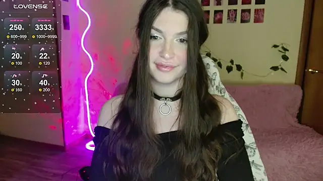 cherry crushhh online show from September 22, 2:15 pm