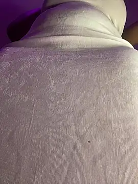 Cherrytowild online show from February 12, 3:25 pm