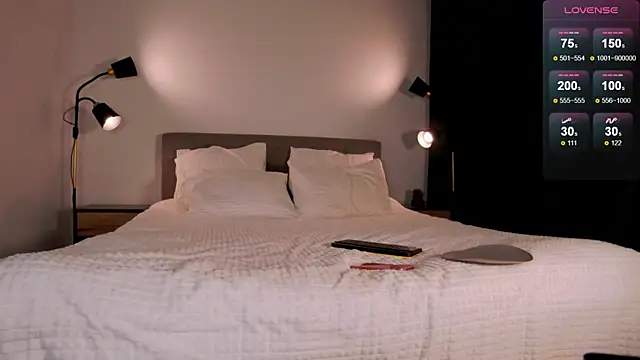 WOW-PeaCH-Girl online show from January 14, 2:05 am