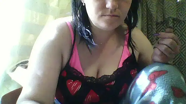 HollyLaBerry online show from May 16, 6:27 am