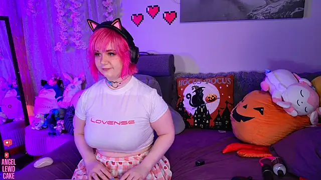 Angel-Lewd-Cake online show from May 7, 12:26 am