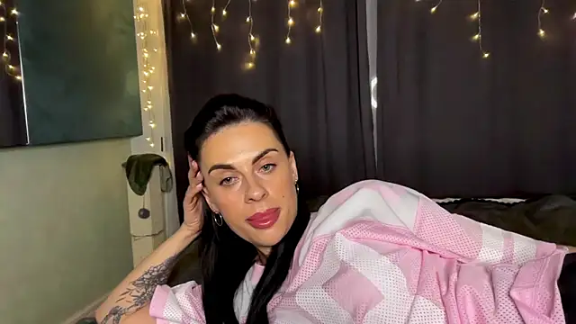 MariaValverdeee online show from May 20, 10:18 pm