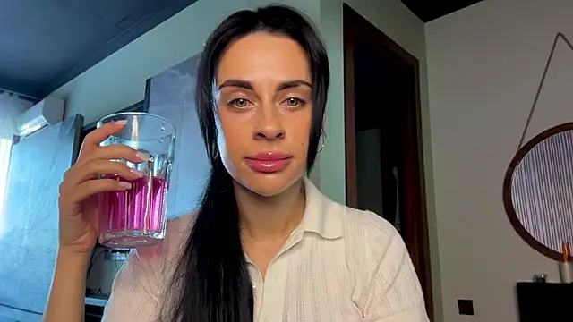 MariaValverdeee online show from May 23, 3:16 am