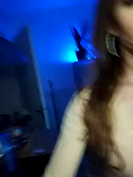 Luna Kitanna online show from May 11, 5:32 pm