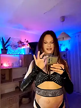 Luna Kitanna online show from March 27, 8:31 pm