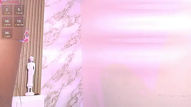 NicholScully online show from October 19, 10:45 pm