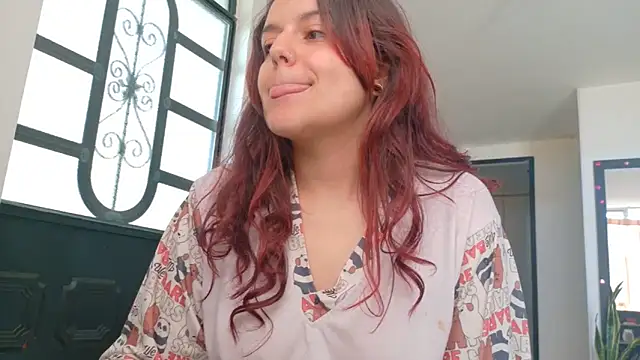 Scarletleon77 online show from May 20, 2:25 pm