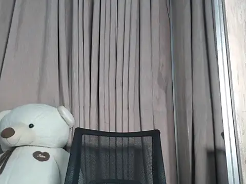 leslie bebby2 online show from July 9, 3:20 am