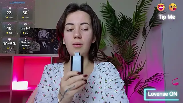 SweetieKendl online show from March 20, 10:25 pm