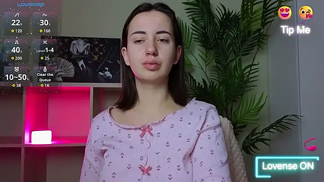 SweetieKendl online show from February 19, 10:19 pm