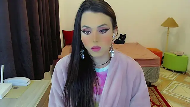 Sophie Fantasys online show from April 30, 6:40 am
