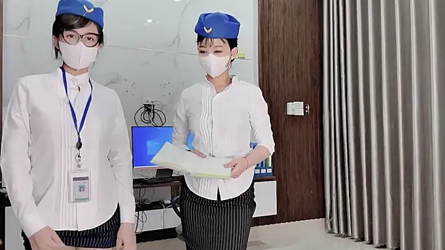 Mono-Stewardesss online show from November 22, 5:26 pm