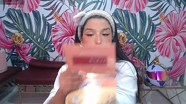 Small naughty  online show from May 5, 1:25 pm