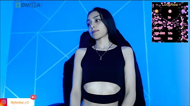 lilylouisee online show from May 24, 2:10 am