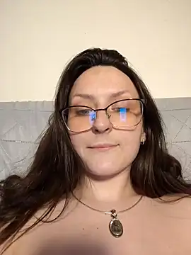 NaughtYHomemadE online show from May 19, 3:52 pm