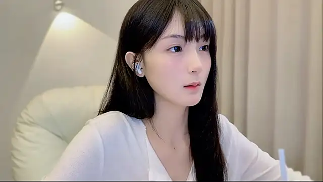 Snapshot of SHUIshui_ chatting on September 15, 6:32 am SHUIshui online show from September 15, 6:32 am