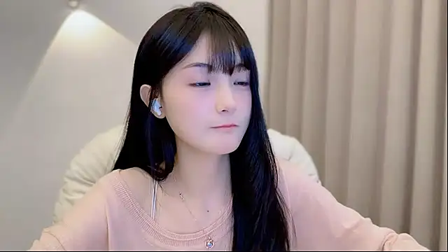 Snapshot of SHUIshui_ chatting on September 19, 6:45 am SHUIshui online show from September 19, 6:45 am