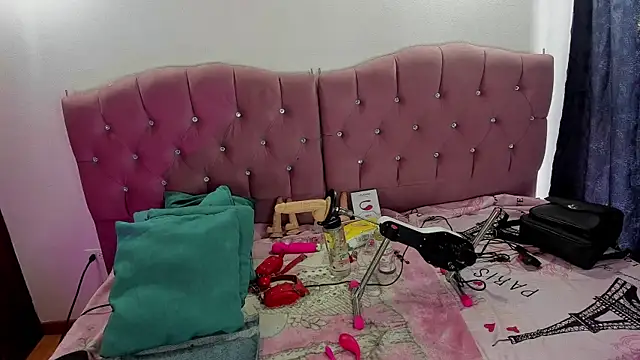 neeko princes online show from October 22, 12:10 pm