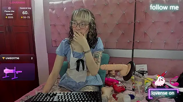 neeko princes online show from November 20, 1:56 pm