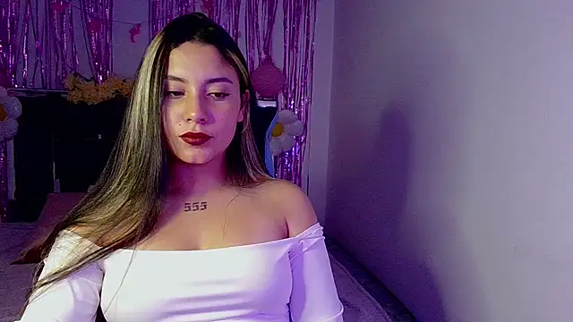 Lia 14  online show from October 8, 11:20 pm