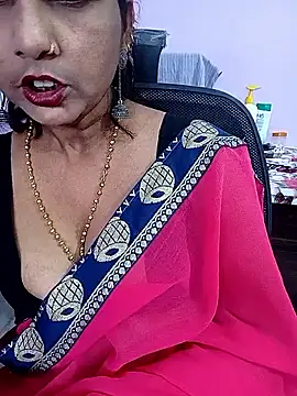 reemacouple007 online show from May 12, 5:52 pm