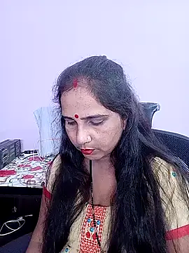 reemacouple007 online show from May 5, 8:28 am