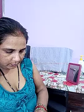 reemacouple007 online show from May 10, 5:15 pm