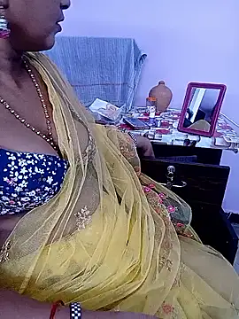 reemacouple007 online show from May 14, 6:25 pm