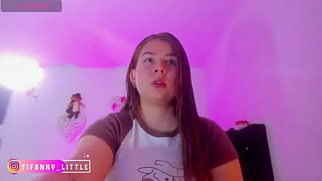 little tifanny82 online show from November 1, 4:00 pm