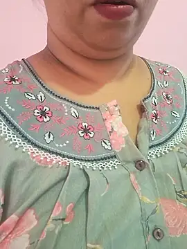 Ravina patil1 online show from May 16, 10:36 am