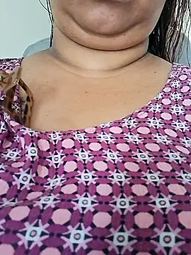 Ravina patil1 online show from May 7, 5:34 am