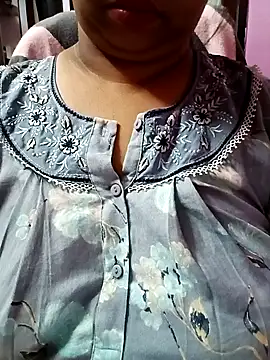 Ravina patil1 online show from October 28, 11:16 am