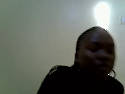 candililie online show from May 4, 5:11 am
