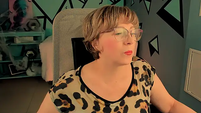 sugar vivien online show from October 29, 1:15 pm