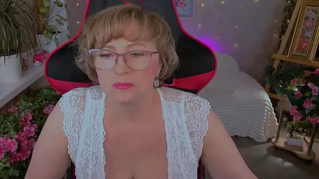 sugar vivien online show from May 6, 6:12 pm