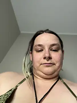 kitten0760 online show from June 25, 9:05 pm
