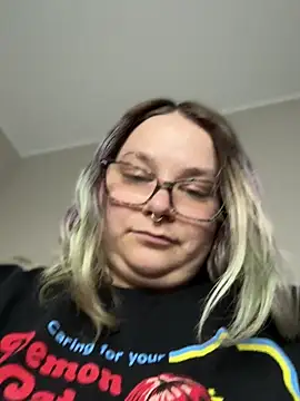 kitten0760 online show from June 9, 6:29 pm